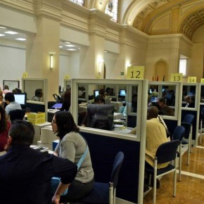 Miles de contribuyentes exigen la casilla “A la Iglesia, ni un puto duro”