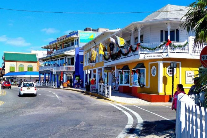 El Partido Popular instala su Comisión de Transparencia en las Islas Caimán